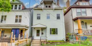 Spacious 4 Bed, 1 Bath Home – Freshly Updated| Perry South Gallery 1