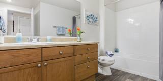 Coronado Bay Club Condo-Apartment Homes Gallery 9