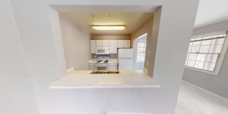 1316 West Huron Street Gallery 3