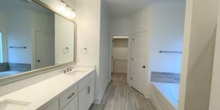 3 Bedroom With a Bonus Room In Central School District! Gallery 9