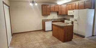Three bedroom two bathroom Town home Gallery 8