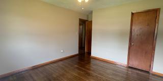 Freshly Updated Rancher w/ Detached Garage!! Gallery 11