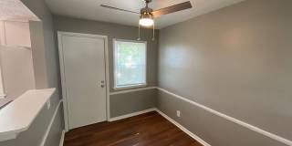 136 North Everett Avenue Gallery 6