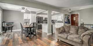 Spacious 3bd/2ba House in Independence, MO! Gallery 3
