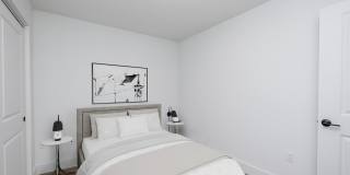 737 PINE Gallery 16