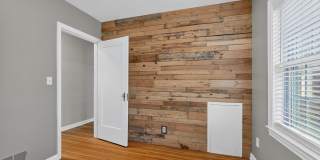 5428 E 10th Street Gallery 22
