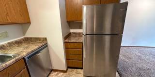 225 Hyland Gallery 44