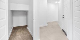 HURRICANE TOWNHOME!! Pet Friendly! Gallery 14