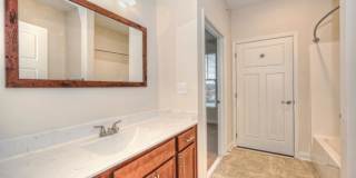 708 Summit Gallery 4