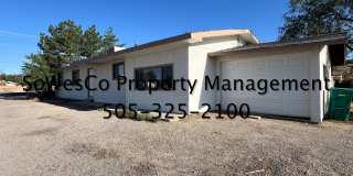 Newly Remodeled 3 Bed 2 Bath Home Gallery 1