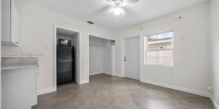 1041 NE 9th Ave Gallery 16