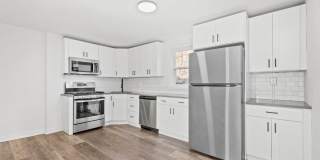 AVAILABLE JULY 1ST! ABSOLUTELY GORGEOUS & RENOVATED 2 bedroom in CASTLE SHANNON! Gallery 10