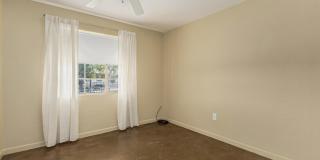 9802 N 2nd Gallery 18