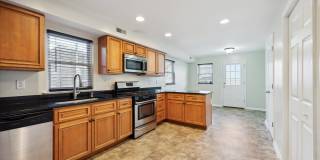 3 Bed 1.5 Bath Twin in West Chester Borough! Gallery 4