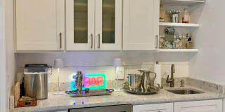 2174 Bay Boulevard Gallery 8