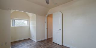 1718 N. 4th Ave. Gallery 11