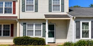 A Spacious 2 Bedroom 2.5 Bathroom Townhouse located in the Salem area of Virginia Beach, VA! Gallery 1