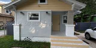 8111 N 10 Gallery 1
