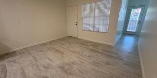 ELLIOT PLACE CONDOMINIUMS UPDATED/REMODELED GROUND FLOOR 1 BED PLUS DEN UNIT WITH 1 CAR GARAGE Gallery 14