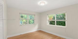 5614 San Vicente Street Gallery 20