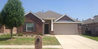 Cozy 3 bedroom home with walk-in closets! Gallery 1