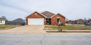 550 Washburn Drive Gallery 1