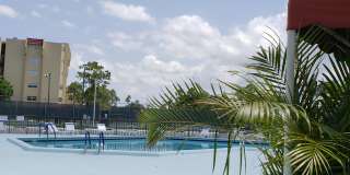 3755 Via Poinciana Gallery 31
