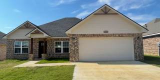Beautiful 4/2.5 home in convenient location Gallery 1