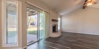 Updated 3 Bedroom, large backyard, walking distance to LISD School Gallery 1