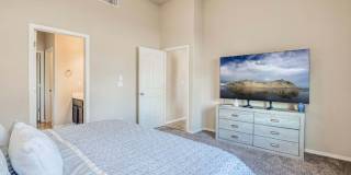 Westside area for Short or Long Term Rental (Completely Furnished) Beautiful 3 bed/2.5 baths plus Office space Gallery 12