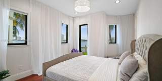 3300 NE 171st St Gallery 37