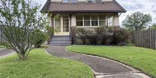 Beautiful 3BR/1.5BA Akron Home | Updated Kitchen | Garage | Enclosed Porch Beautiful 3BR/1.5BA Akron Home | Updated Kitchen | Garage | Enclosed Porch Gallery 1