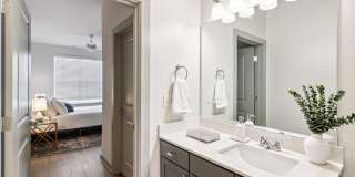 The Belle at the Lamar Gallery 44