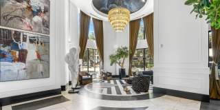 The Ivy Park Place Gallery 37
