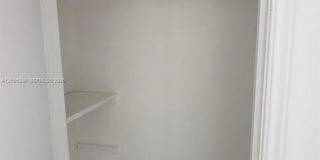 2826 Monroe St Gallery 8