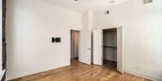 Modern 1 Bedroom, 1 Bath Apartment Home  Located In Historic Westport Gallery 97