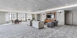 55 W Delaware Place Gallery 16