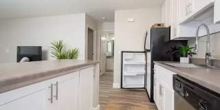 Ellinwood Gallery 13