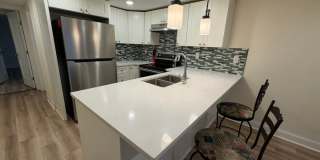 Newly Built Garden Level 2 Bedroom Unit Gallery 1