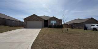 Large 4 Bedroom, 2 Bathroom Home in Shawnee Schools! Gallery 1