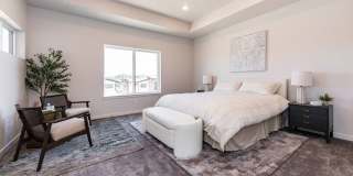 FULLY FURNISHED 3 Bed Luxury End Unit Townhome backs to Nature Gallery 18