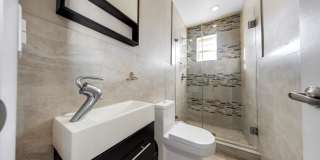 490 W 33rd Pl Gallery 9
