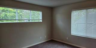 5Bd/3Ba Two Story House - For viewing! Gallery 9