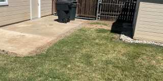 ROSEVILLE HOME FOR RENT – Spacious 3 Bedroom Home on Large Corner Lot Gallery 1