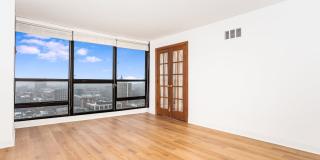 1540 N LaSalle Drive Gallery 4