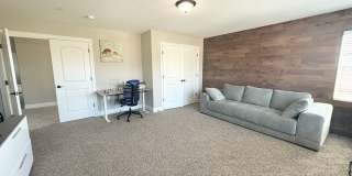 Beautiful 5 Bedroom with Den/Office and Large Bonus Room in Bethany Ridge!!! Gallery 13