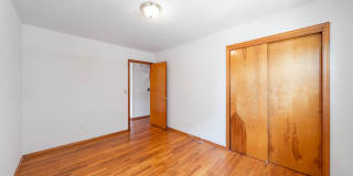 Large 3 Bedroom Apt + Private Office Space Gallery 22