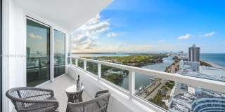 4401 Collins Ave Gallery 2