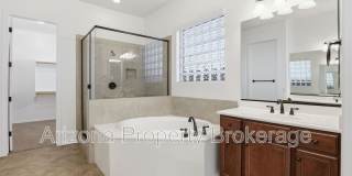 16192 W. Berkeley Rd. Gallery 32