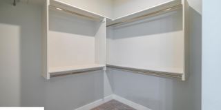 Beautiful 4 Bedroom Home Gallery 54